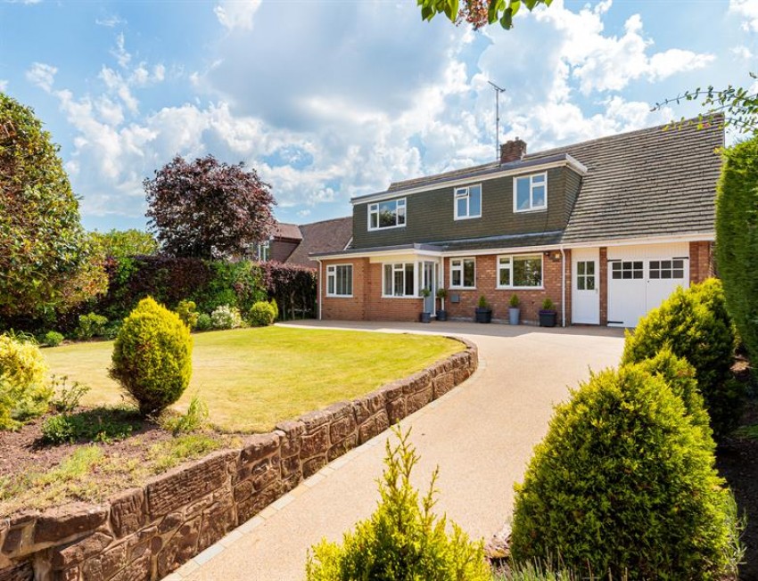 Images for Impeccable house with south facing garden and roof terrrace in Mill Lane