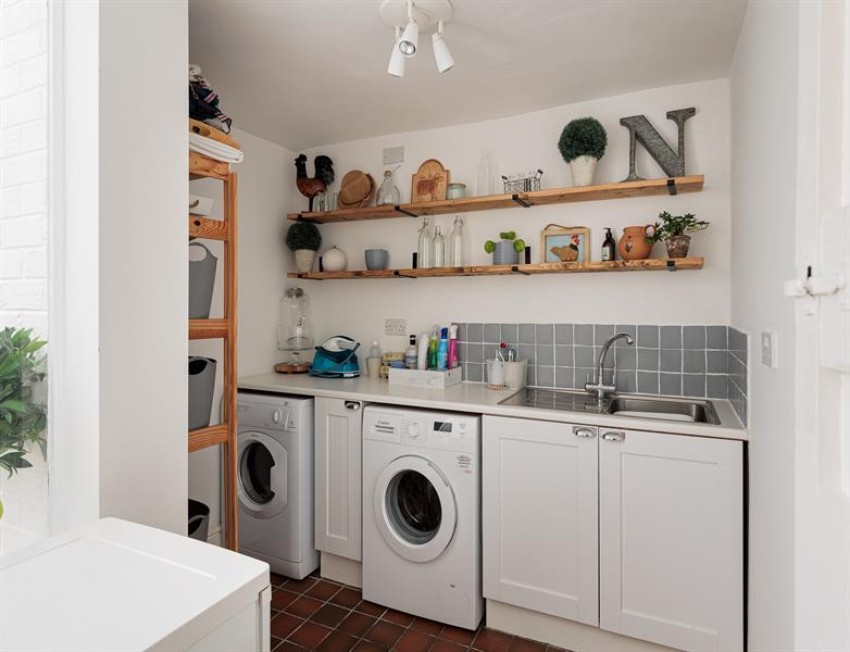 Images for Impeccable house with south facing garden and roof terrrace in Mill Lane