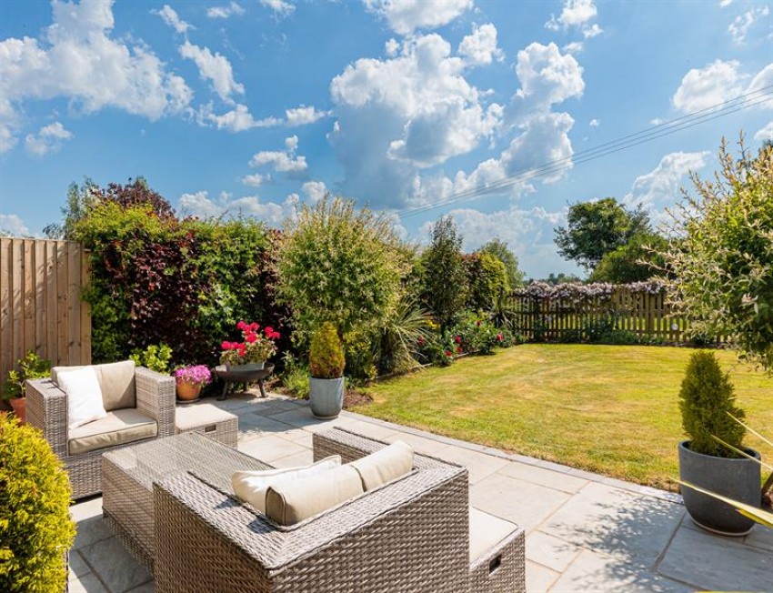 Images for Impeccable house with south facing garden and roof terrrace in Mill Lane