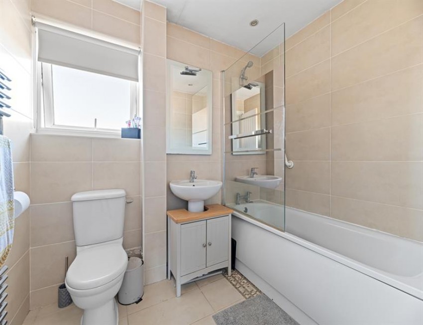Images for Plovers Lane, Helsby, Frodsham