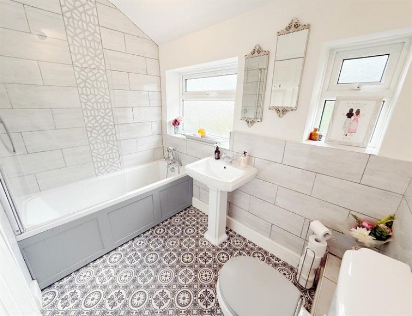 Images for Meadway, Bramhall
