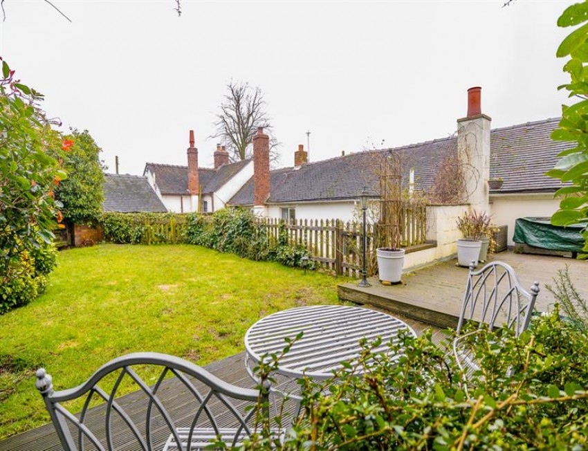 Images for Myrtle Cottage, Moddershall