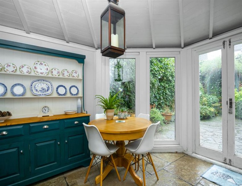 Images for Myrtle Cottage, Moddershall