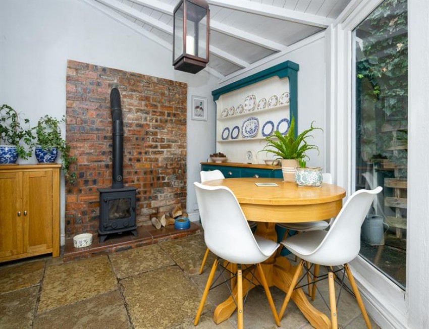 Images for Myrtle Cottage, Moddershall