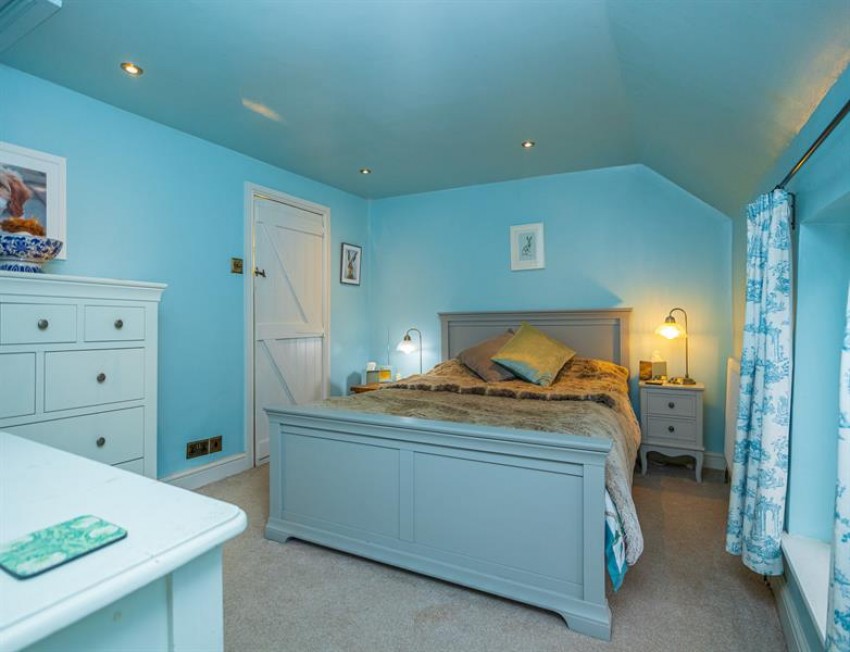 Images for Myrtle Cottage, Moddershall