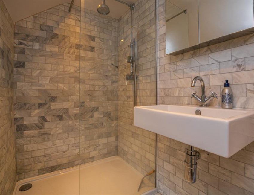 Images for Myrtle Cottage, Moddershall