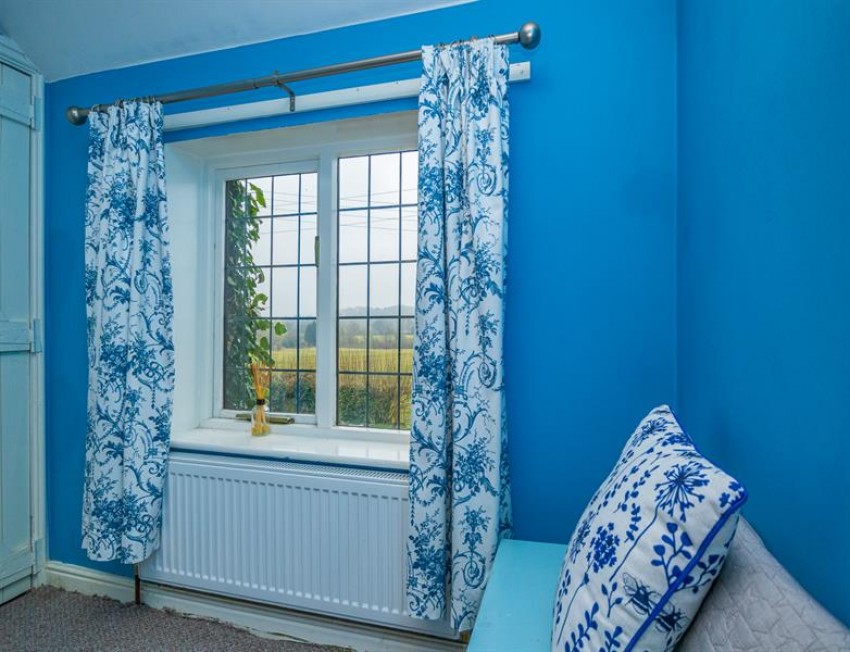 Images for Myrtle Cottage, Moddershall