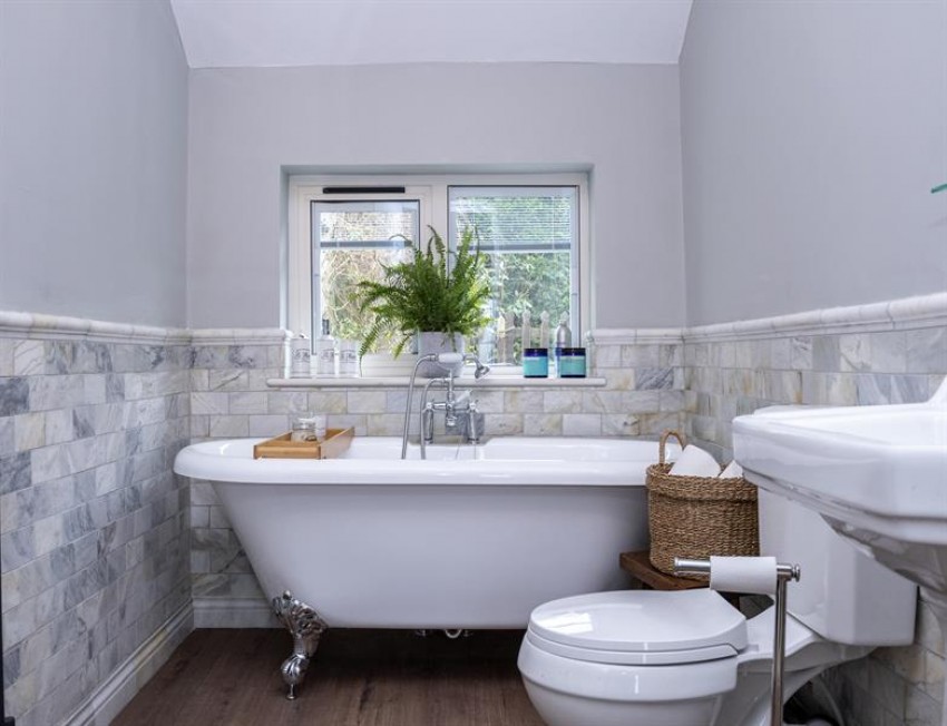Images for Myrtle Cottage, Moddershall