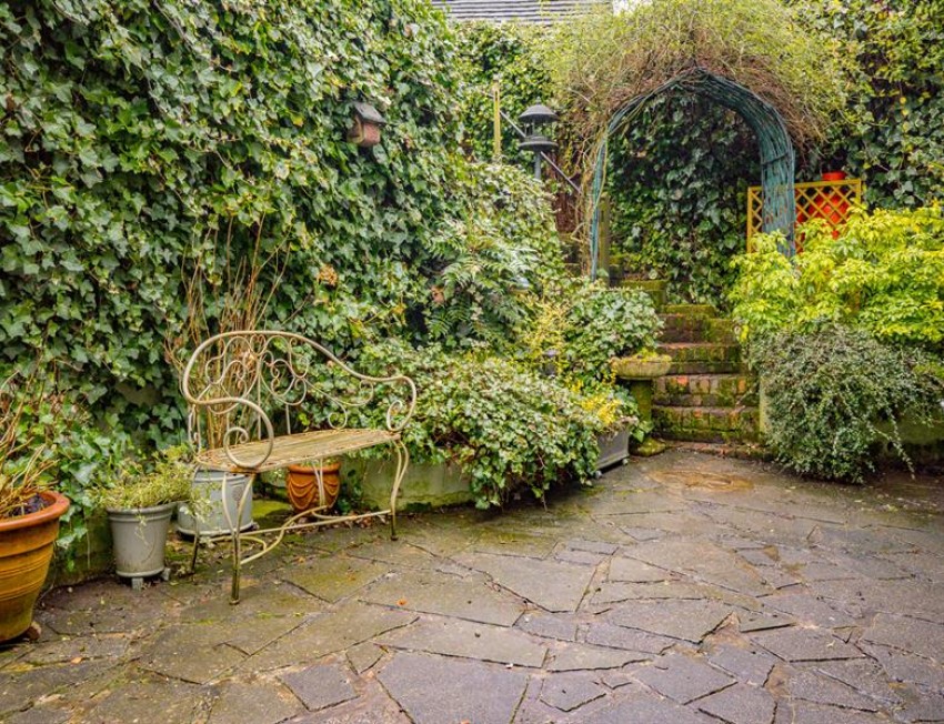 Images for Myrtle Cottage, Moddershall
