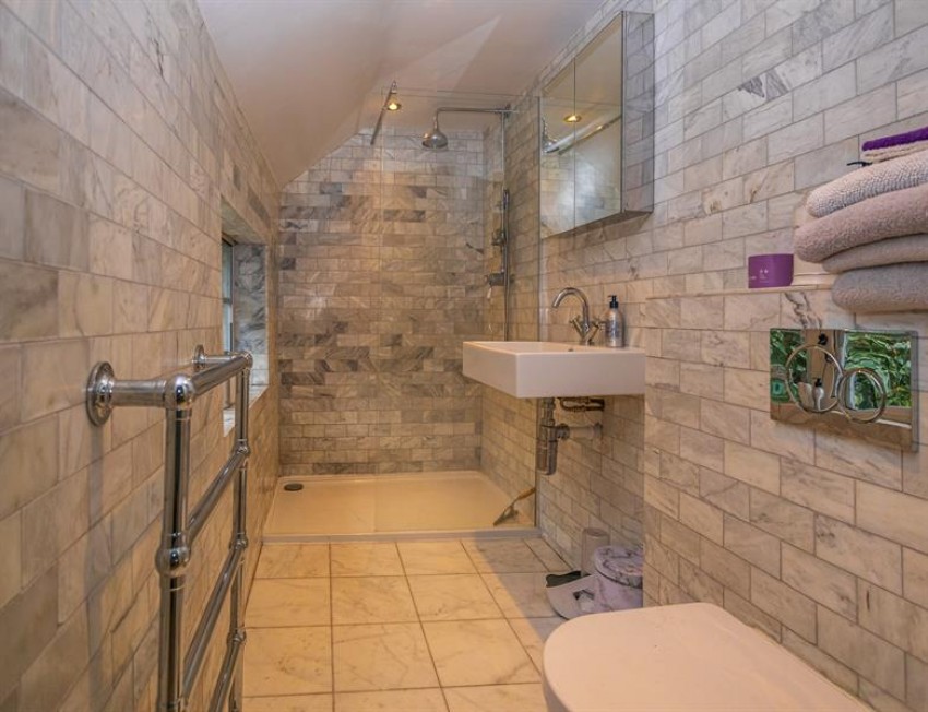 Images for Myrtle Cottage, Moddershall