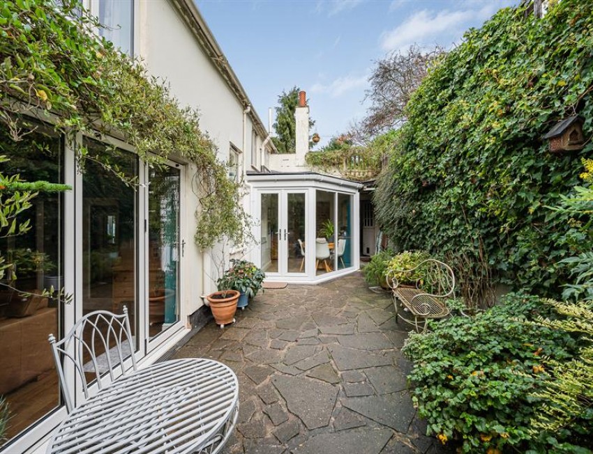 Images for Myrtle Cottage, Moddershall