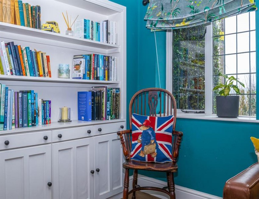 Images for Myrtle Cottage, Moddershall