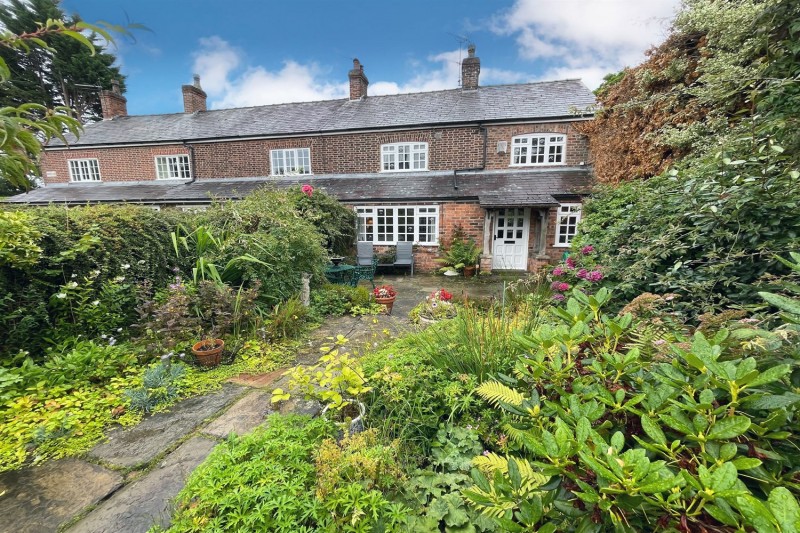 Newton Bank Cottage, Newton Hall Lane, Mobberley