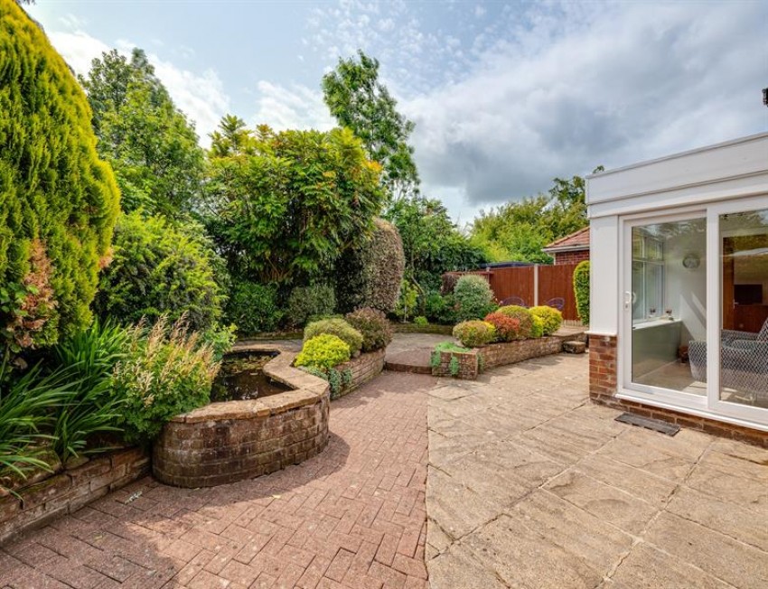 Images for Impeccable bungalow with south facing garden in Brook Drive Kelsall