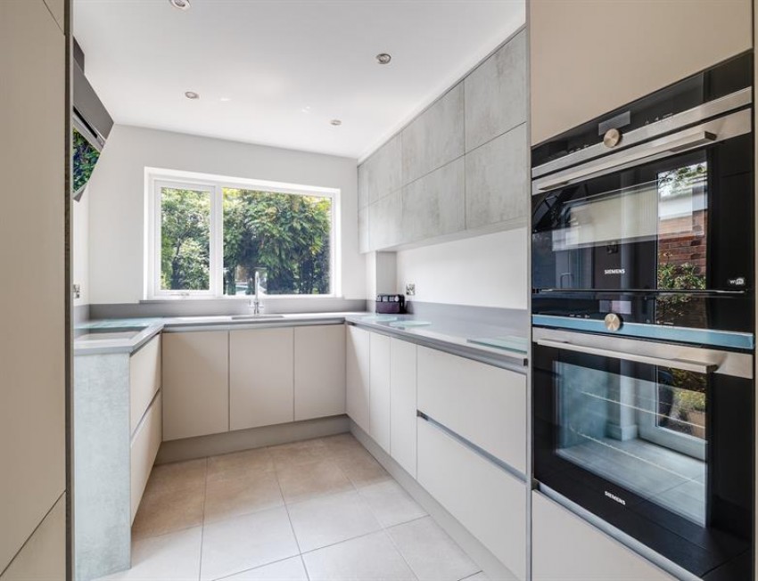 Images for Impeccable bungalow with south facing garden in Brook Drive Kelsall