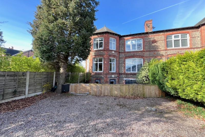 Hale Road, Hale, Altrincham