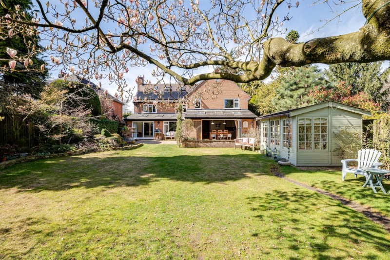 0.26 acre and outstanding 3298 square feet house in Hadrian Way