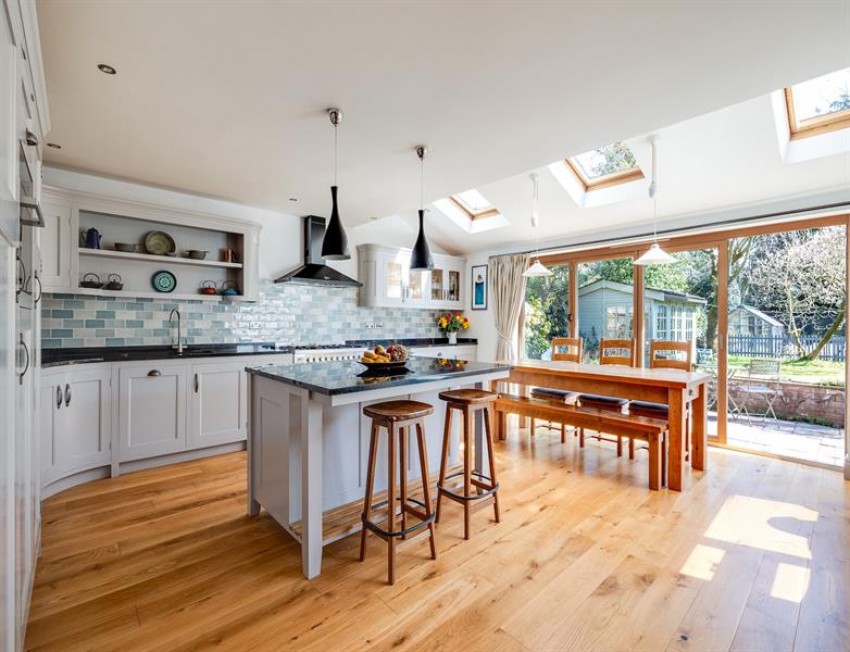 Images for 0.26 acre and outstanding 3298 square feet house in Hadrian Way