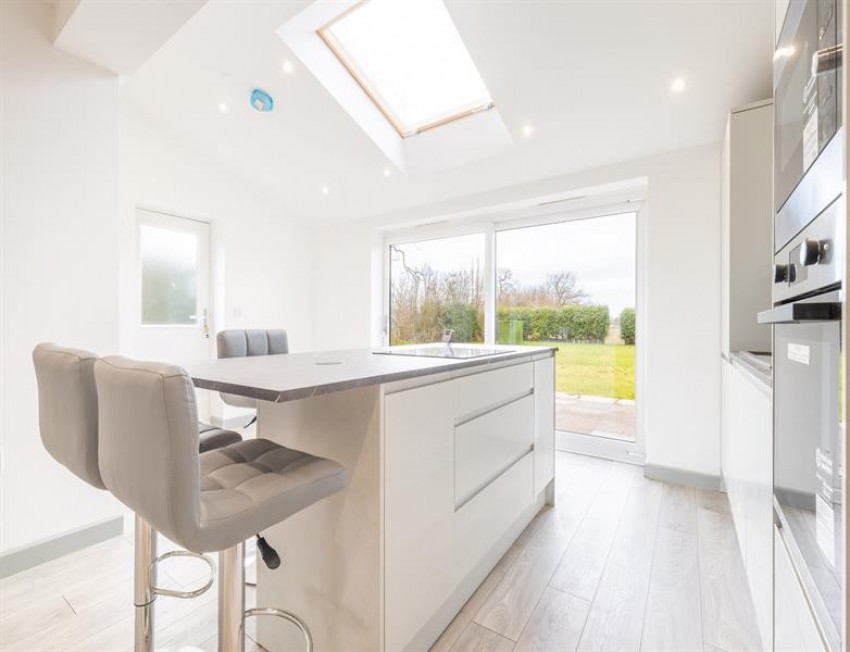 Images for Impeccable house with views in Hilbre Bank