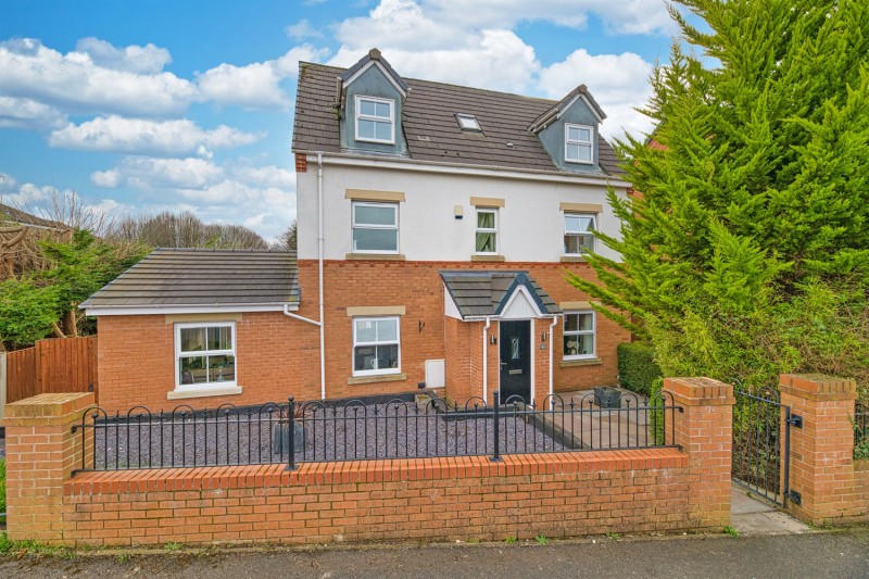 Lower Robin Hood Lane, Helsby, Frodsham