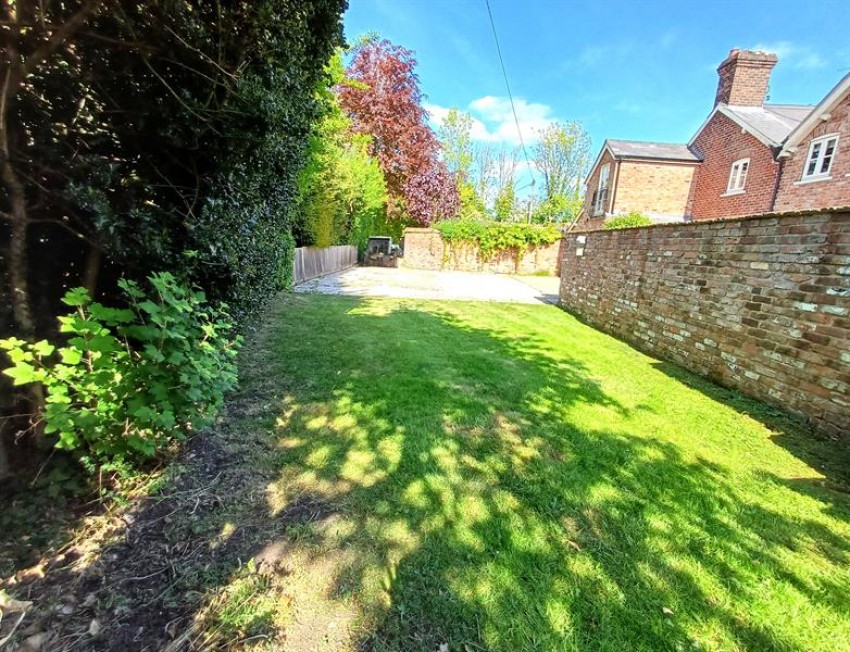 Images for Yew Tree Cottage, Seven Sisters Lane, Knutsford