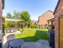 Images for 5 double bedroom freehold house in Sandstone Lane