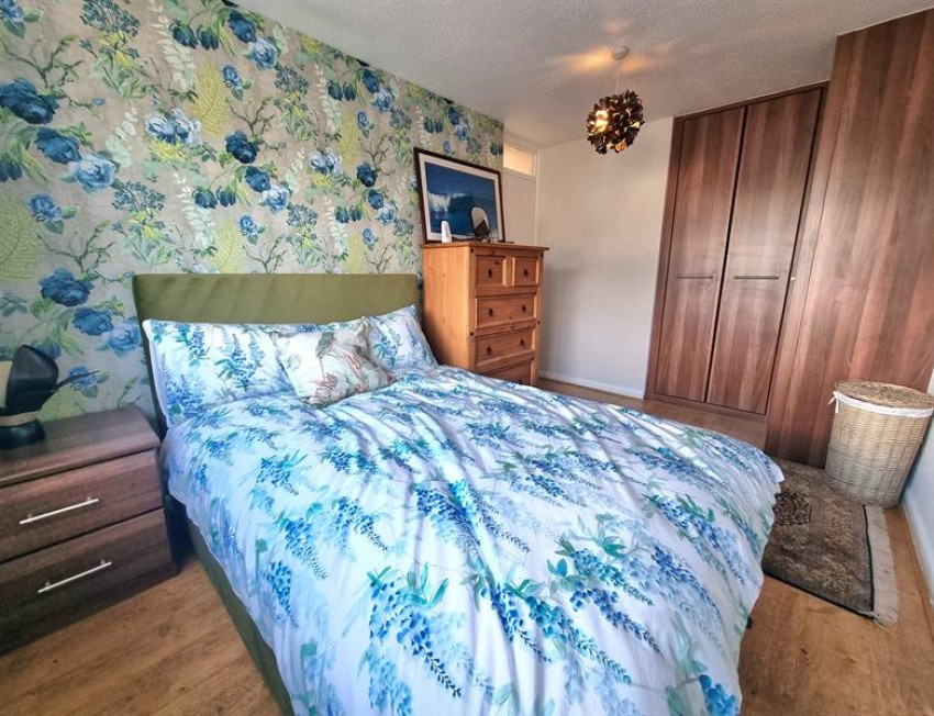 Images for Shenton Park Avenue, Sale
