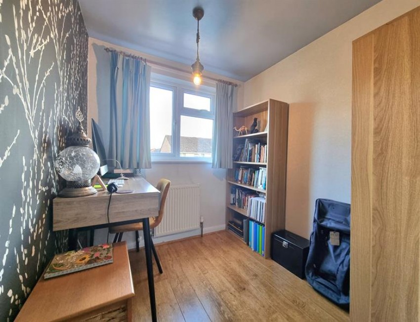 Images for Shenton Park Avenue, Sale