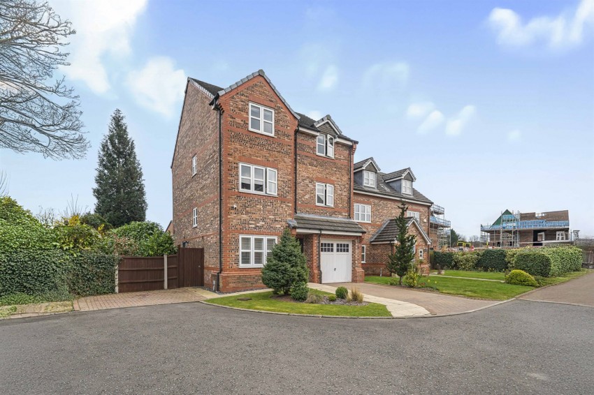 Images for Cloverfield, Lymm