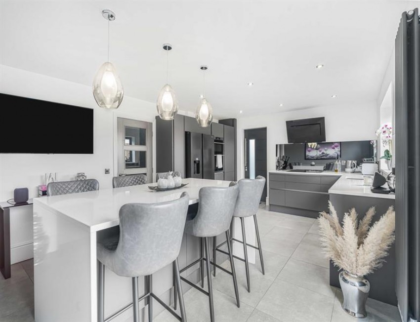 Images for Cloverfield, Lymm
