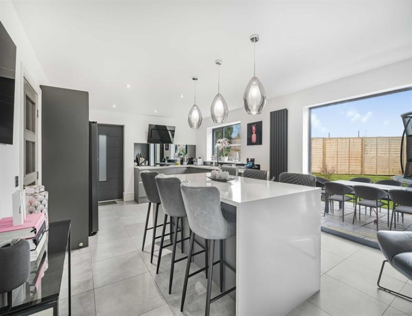 Images for Cloverfield, Lymm