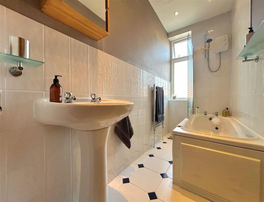 Images for Mornington Road, Sale