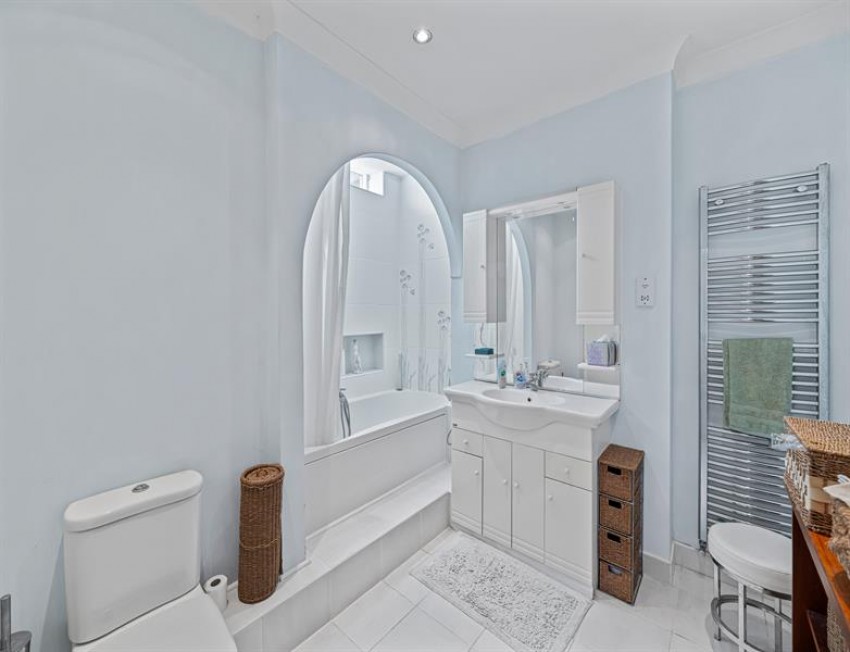 Images for Fluin Lane, Frodsham