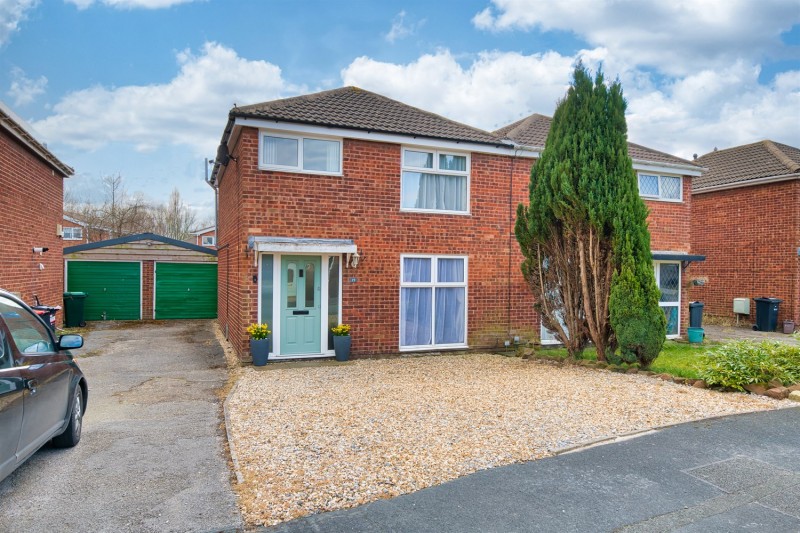 Hallfield Drive, Elton, Chester