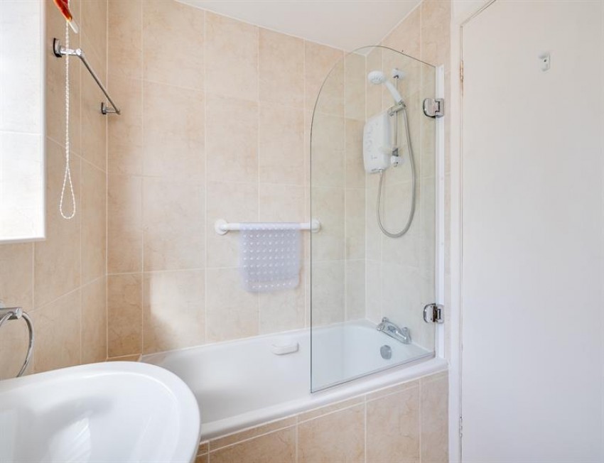 Images for Walkers Lane, Tarporley