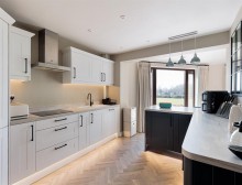 Images for Outstanding southerly views in Oakdene Way