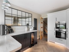 Images for Outstanding southerly views in Oakdene Way