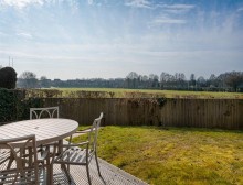 Images for Outstanding southerly views in Oakdene Way