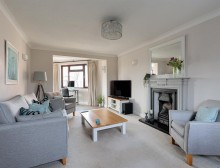 Images for Outstanding southerly views in Oakdene Way