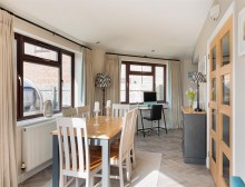 Images for Outstanding southerly views in Oakdene Way