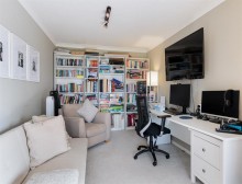 Images for Outstanding southerly views in Oakdene Way