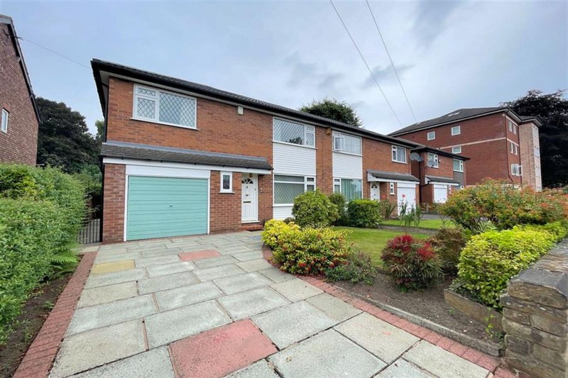 Clarendon Road, Sale, M33