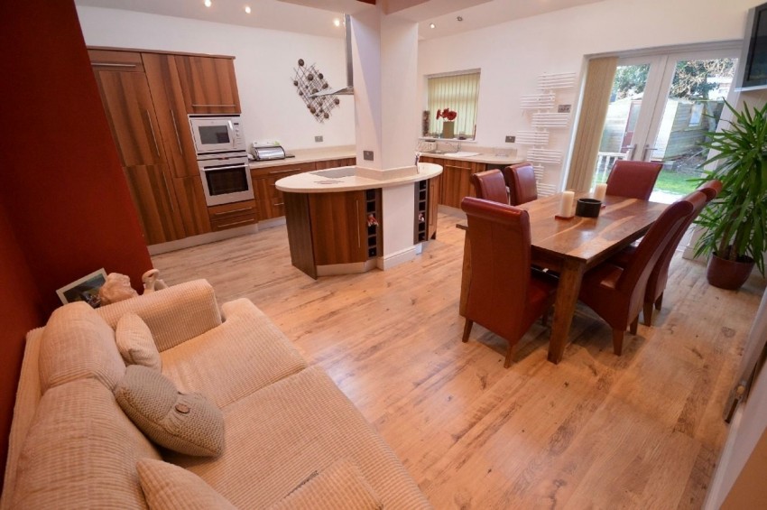 Images for Vale Crescent, Cheadle Hulme, SK8