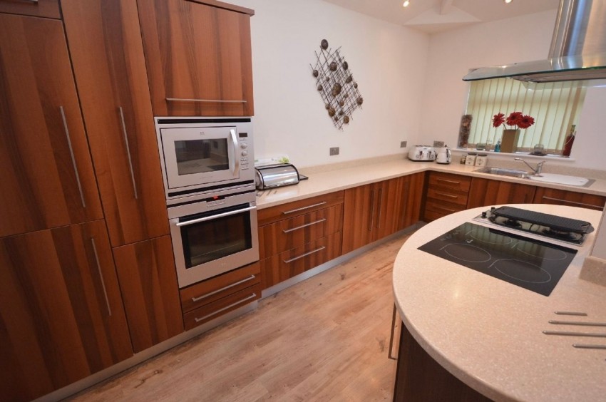 Images for Vale Crescent, Cheadle Hulme, SK8