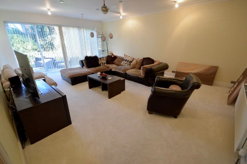 Images for Vale Crescent, Cheadle Hulme, SK8
