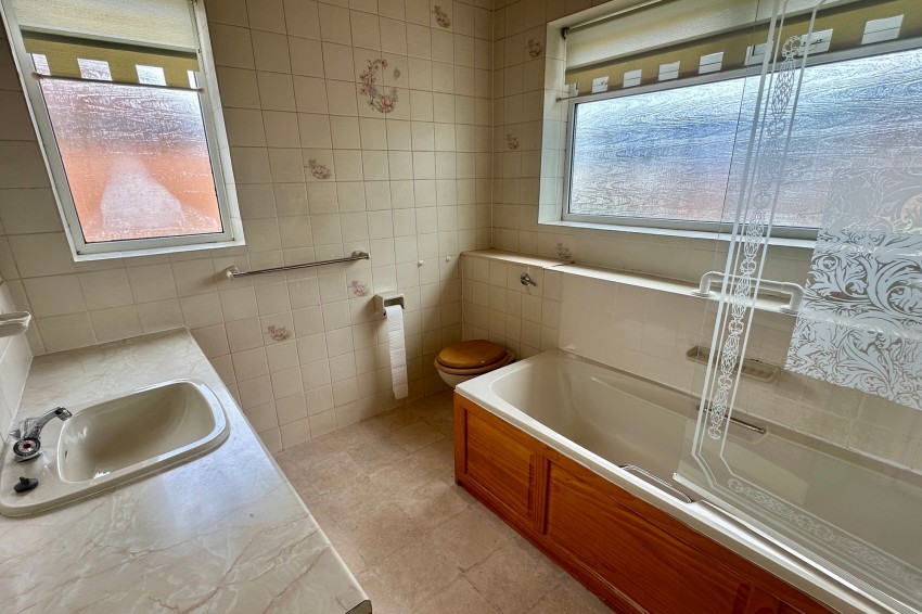 Images for Elmsleigh Road, Heald Green, SK8