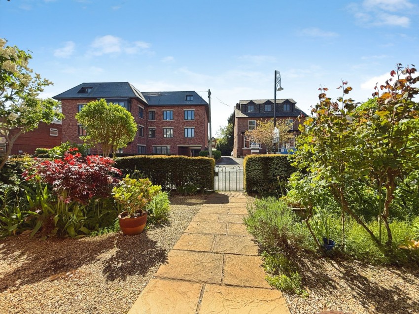 Images for Tudor Court, Bramhall, SK7