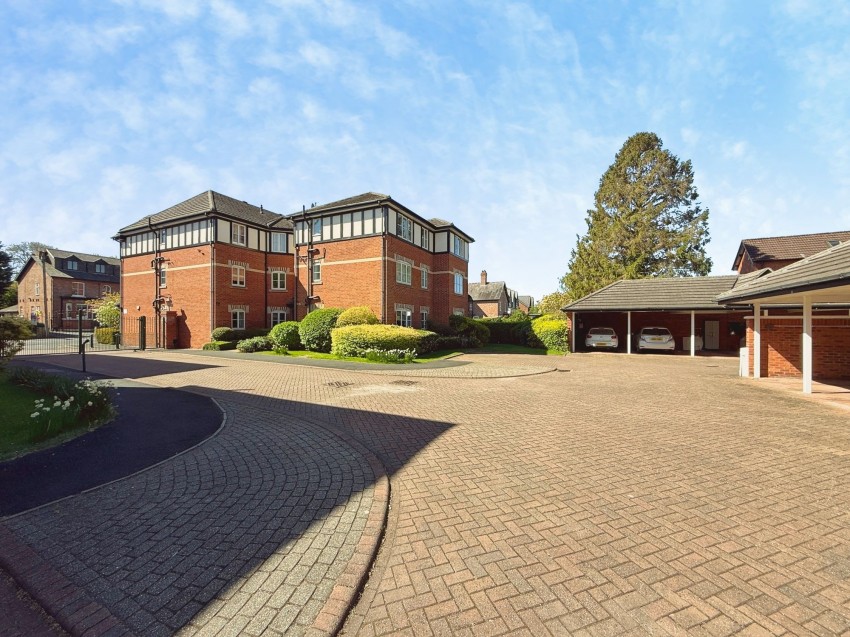 Images for Tudor Court, Bramhall, SK7