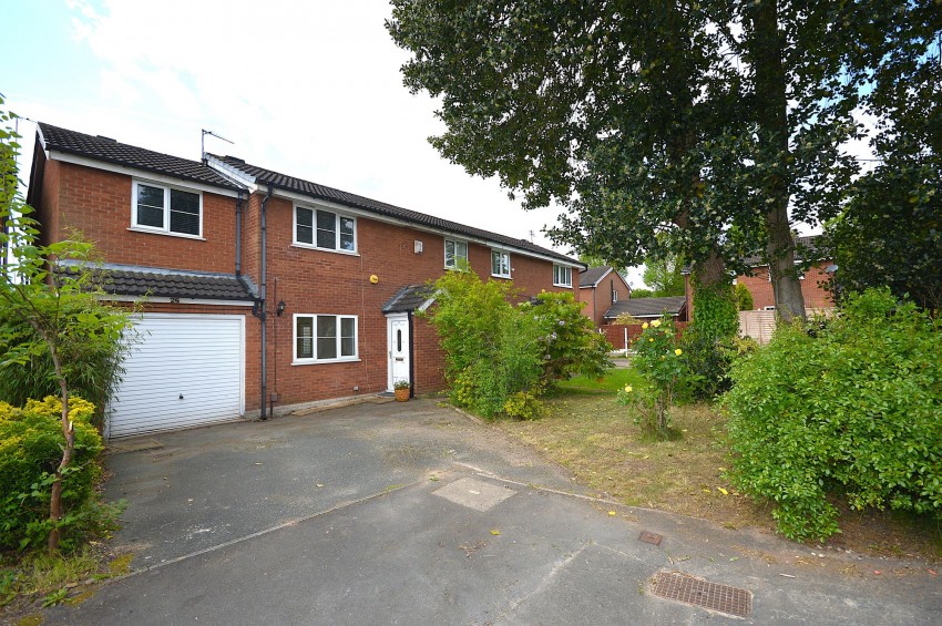 Images for Leeside, Stockport, SK4