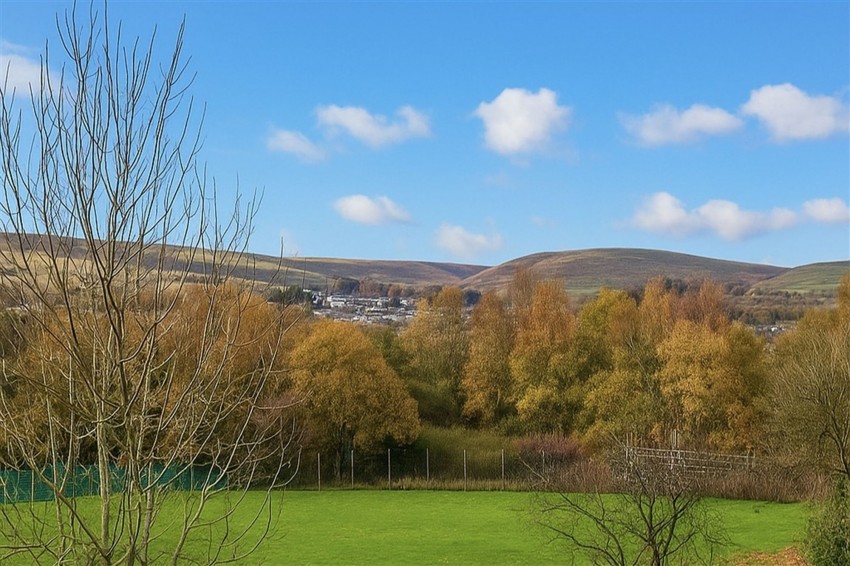 Images for Tenfoot Close, Glossop, SK13